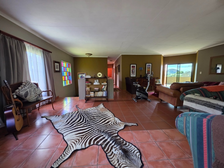 6 Bedroom Property for Sale in Olifantsnek North West